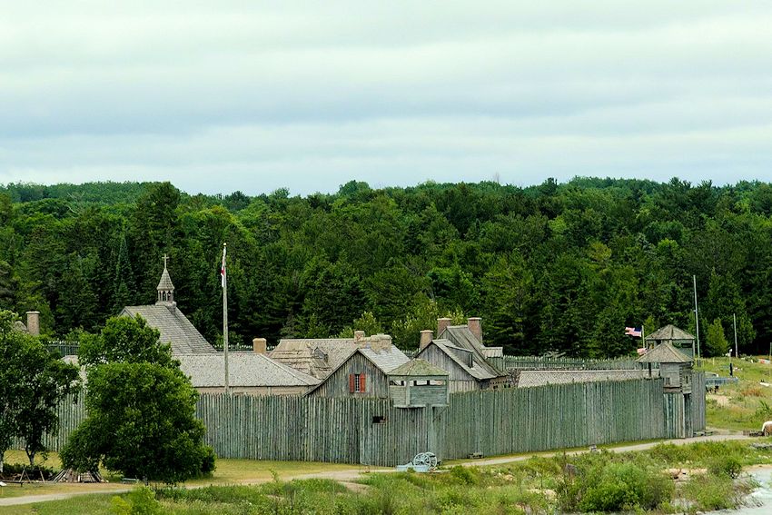 Fort Michilimackinac. Fort Michilimackinac-Fort Michilimackinac Historic Reenactment Pageant. Crazycrow, https://www.crazycrow.com/site/venue/fort-michilimackinac/. Accessed 14 June 2020.